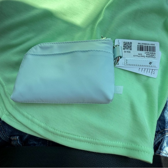 Lululemon Clippable Card Pouch MIBR/white - Picture 3 of 3